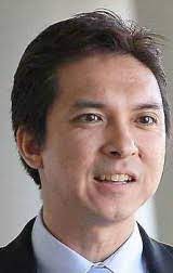 Darren choy shot back at ikings former husband, also another corporate tycoon, ryan chong yiing yih, for portraying his apology as a victory. Choy The Kid S Not My Child The Star