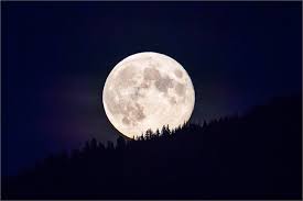 Moon phases for 2021 or any year with full moon and new moon times. Full Moon Rising Christopher Martin Photography