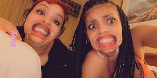 My sister passed away this morning, my heart is broken 💔