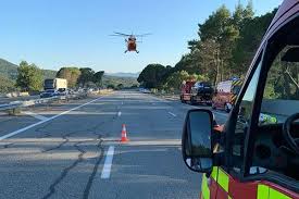 Une enquête est en cours pour déterminer les causes de ce drame. Nombreux Accidents Dans Les Alpes Maritimes Et Le Var Les Conducteurs Sont Tendus Et Enerves Selon Les Pompiers