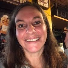 Simone Walter's Instagram, Twitter & Facebook