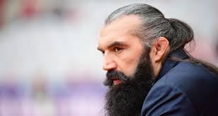 14 ответов 355 ретвитов 1 778 отметок. Top 14 Chabal Donne Son Favori Pour Le Bouclier De Brennus