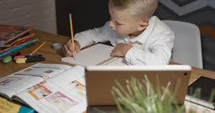 桃園某國小全校停課 通知家長接小孩 記者 葉韋辰 報導 發佈時間：2021/05/13 12:18 最後更新時間：2021/05/13 12:26 Moq5m6ltn Qwbm