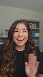 Colleen Hernandez's Instagram, Twitter & Facebook