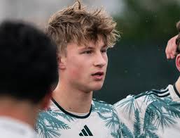 Kai Carlson (@cobrakaicarlson) • Instagram photos and videos