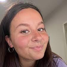 Jenna Hoff's Instagram, Twitter & Facebook