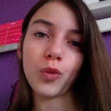 Lara Sauer (@LaramarieSauer)