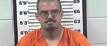 Officers discover meth after stopping vehicle without license plates