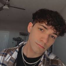 John Kenkel (@john__kenkel)