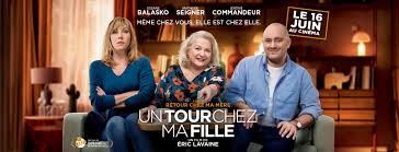 Elle est accueillie les bras ouverts : Un Tour Chez Ma Fille Home Facebook