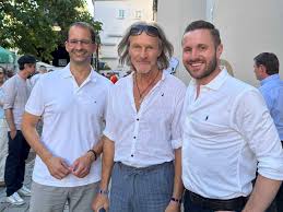 Newjeans hanni nudes she is quite hot, with perfect