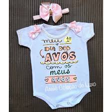 Como eles merecem toda a sua gratidão, confira nossas lindas frases de dia dos avós e. Body Com Faixa Para Menina Frase Dia Dos Avos Meu Primeiro Dia Dos Avos Com Meus Avos Shopee Brasil