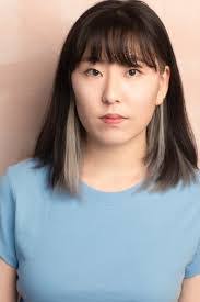 Mimi Dawson's Instagram, Twitter & Facebook