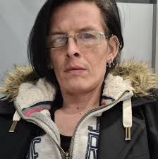 Anyone down to run zombies? Tried of ppl leaving the game