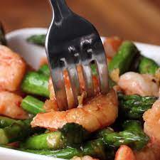 Shrimp And Asparagus Stir Fry Under 300 Calories Recipe By Tasty Video Recipe Video Recipes Seafood Recipes Food