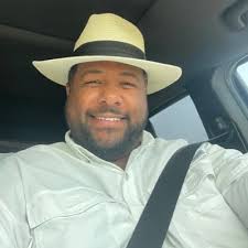 Alan Estevez (@AlanEstevez)