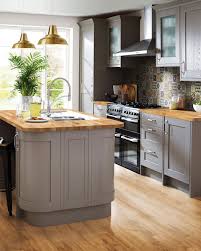 Please select the required size from the drop down menu. Kitchen Flooring Ideas The Top 25 Trends Of The Year B Q Kitchen Flooring Laminate