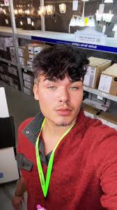 Running round taking pictures #like #fyp #viral #newtiktok