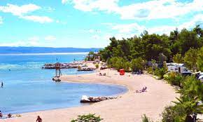 Mit seiner attraktiven lage im touristenort podgora bietet er ein modernes campingerlebnis am fuß des naturparks biokovo. Camping Stobrec Split Camp In Croatia Camping In Induced Info