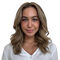 Alyssa Leroux's Instagram, Twitter & Facebook