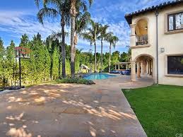 You can also book accommodation options in tarzana near such tourist attractions like montana avenue, third street. Tarzana Real Estate Tarzana Los Angeles Homes For Sale Zillow Los Angeles Homes Zillow Real Estate