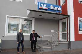 Von girokonto und finanzierung über geldanlage bis versicherungen: Schliessung Von Vr Bankfilialen Burgermeister Reagieren
