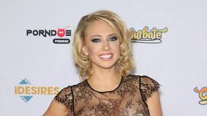 Adult film star Kagney Linn Karter tragically dies at age 36 after suicide  - Mirror Online