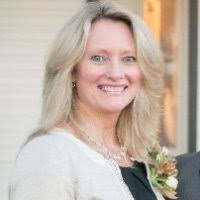 Elizabeth Hoyt Email & Phone Number