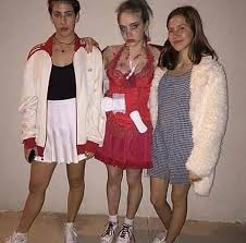 Billie eilish has come under fire from outraged fans after being accused of using racial slurs and mocking asian people for their accents. Back When Billie Dressed Up As A Period For Halloween Billieeilish Billie Halloween Back When Billie Dressed Billie Eilish Billie Chinese Fashion Street