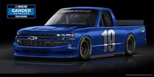 So, do the 1000 horsepower nascar cars have clutch pedals and brakes? Chevy Silverado Nascar Race Truck Redesigned Gm Authority