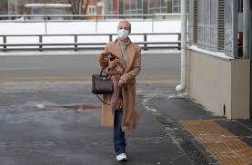 Alexej a julia navalnyj koukají při letu na ricka a mortyho. Russia Fines Kremlin Critic Navalny S Wife Yulia For Taking Part In Protests World News Us News