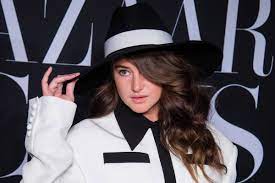 Shailene woodley is also an activist. Shailene Woodley Confirms She S Engaged To Aaron Rodgers Green Bay Packers Shailene Woodley Aaron Rodgers Actor Relationship The Independent