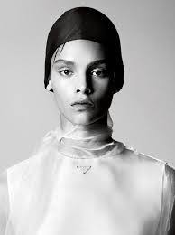 Danielle Tolleson's Instagram, Twitter & Facebook