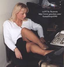 Statistics web traffic context links web server. Leg Tease