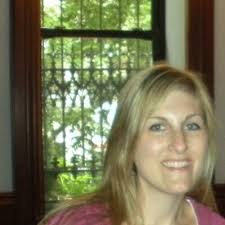 Sara Stefanik (@SocialPerk)