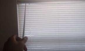 These window treatments are available in a variety of colours and materials such as wood, faux wood, aluminium or vinyl. 6 Easy Steps To Close Your Window Blinds