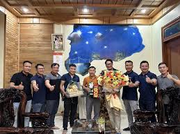 SẾP NGÔ QUỐC CƯỜNG ĐẾN THĂM ĐẠI LÝ CHUNG THUYẾT TẠI TP. ĐỒNG HỚI, QUẢNG  BÌNH.