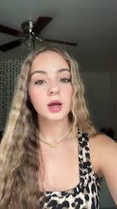 Miranda Winn's Instagram, Twitter & Facebook