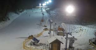 Kékestetőn már 8 centis a hó, eplényben hóágyúznak. Webkamera Epleny Intersport Siarena Painting Outdoor Art