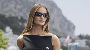 Hayley atwell aznyde melody is extremely difficult to