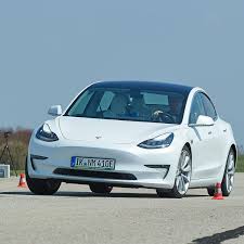 Jun 01, 2021 · model y: Test Tesla Model 3 Beindruckend Trotz Schwachen Adac