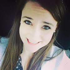 Kandyce Davis's Instagram, Twitter & Facebook