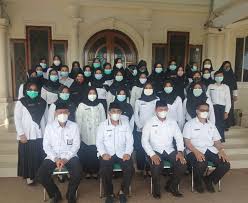 Universitas tadulako (untad) secara resmi serahkan surat keputusan (sk) calon pegawai negeri sipil (cpns) kepada 25 cpns tahun anggaran 2020. Bupati Tanjab Barat Anwar Sadat Serahkan Sk Pns