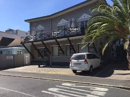 Our hotel's location in cape town is near transport and popular attractions. Spring Tide Inn Bed Breakfast Cape Town