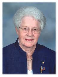 Elizabeth Carman's Instagram, Twitter & Facebook