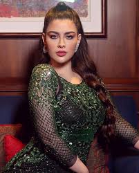 قامت النجمة اللبنانية هيفاء وهبي أثناء زيارتها لمصر خلال الأيام القليلة الماضية للمشاركة فى إحياء حفل فني. Ø§Ø­ØµÙ„ÙŠ Ø¹Ù„Ù‰ Ù…ÙƒÙŠØ§Ø¬ Ø±ÙˆØ§Ù† Ø¨Ù† Ø­Ø³ÙŠÙ† ÙÙŠ Ø¹ÙŠØ¯ Ù…ÙŠÙ„Ø§Ø¯Ù‡Ø§ Ù…Ø¬Ù„Ø© Ø§Ù„Ø¬Ù…ÙŠÙ„Ø©