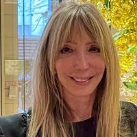 100+ "Rödin" profiles