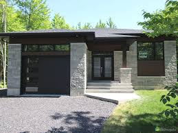 Magnifique Bungalow De Style Contemporain A Construire Caracteristiques Et Inclusions Plaf Bungalow House Design Modern House Exterior Dream House Exterior