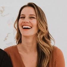 Nora Langan (@nora_langan)