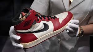 Check spelling or type a new query. Ces Air Jordan 1 Sont Devenues Les Baskets Les Plus Cheres De L Histoire